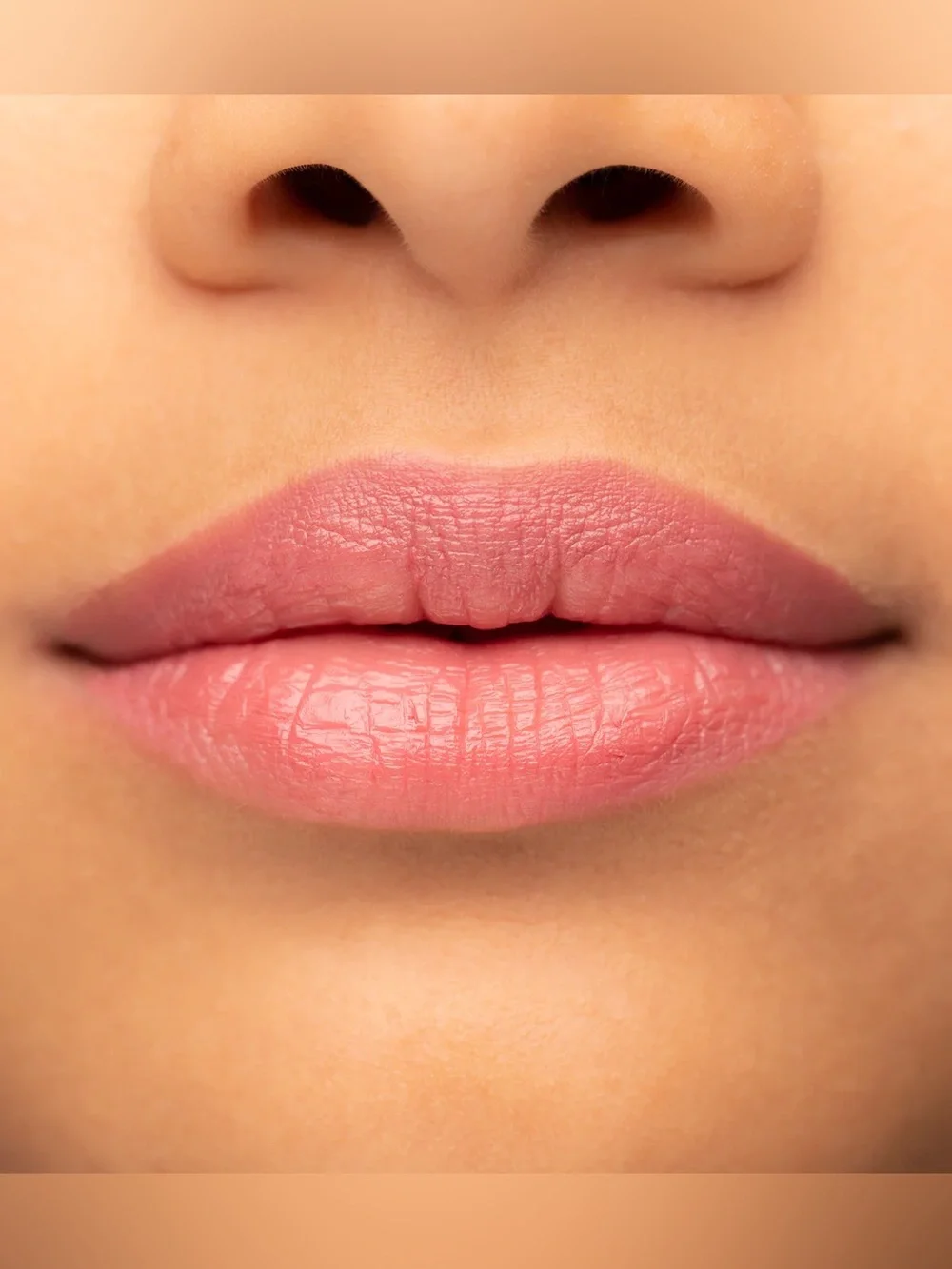 NIB Kevyn Aucoin unforgettable lipstick- Modern Love Cream